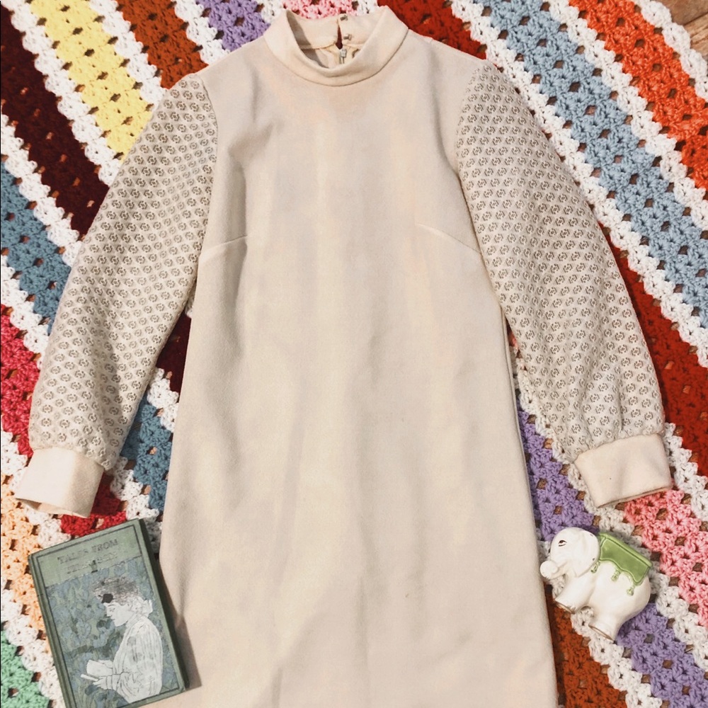 Vintage white lace 60’s dress